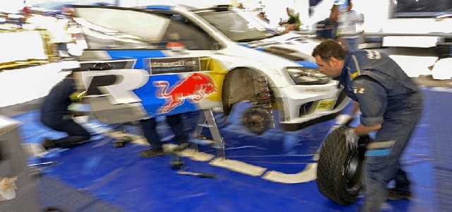 Coup de tonnerre en fin d&rsquo;après-midi à Loutraki. En effet, le Team Citroën a posé une réclamation à l&rsquo;encontre du Team Volkswagen portant sur un élément de conformité sur les...