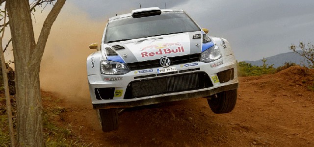 Deux boucles de 2 spéciales ont conclus ce Rallye Wrc Grèce-Acropole 2013 soit 83.22kms ! Andreas Mikkelsen s’avère être le plus matinal pour ce dernier jour de course, il remporte...