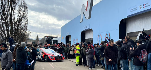 Vendredi en fin de matinée, Neuville qui pointait à la seconde position à la bagarre face à Evans, est sorti de la route dans la spéciale n°6. Le Belge a […]